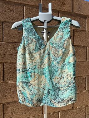 Dana Kay Abstract Print Sleeveless Top